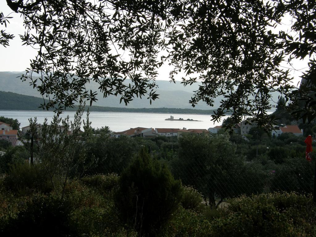 Guest House & Restaurant Adriatic كليك المظهر الخارجي الصورة