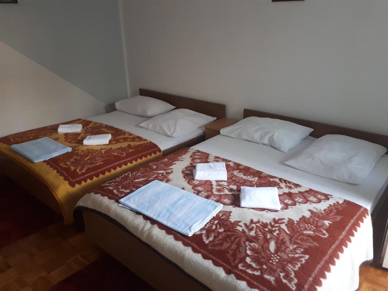 Guest House & Restaurant Adriatic كليك المظهر الخارجي الصورة